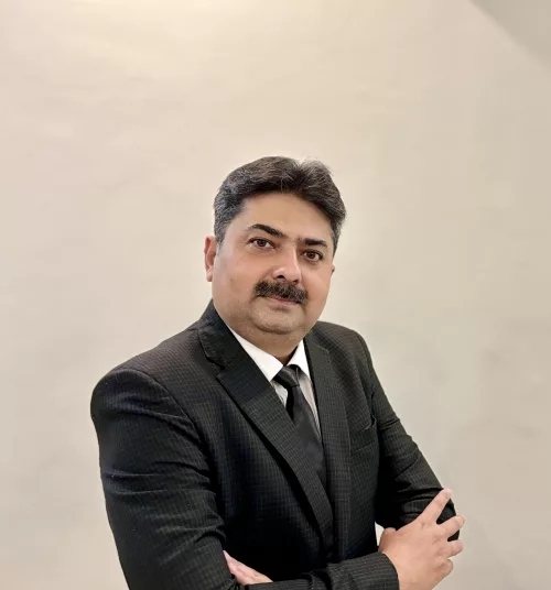 Manish Mahajan Headshot
