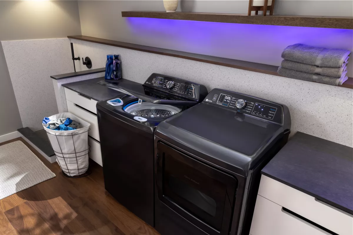 The GE Profile900 Series Top Load Washer
